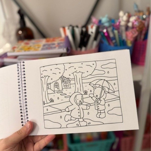 Libro para pintar Bobbies Goods tapa azul