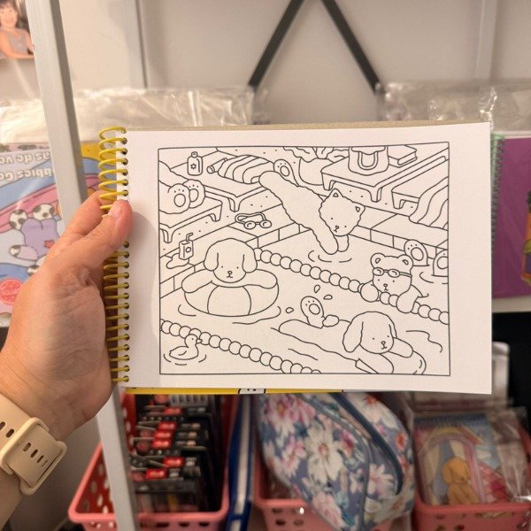 Libro para pintar Bobbies Goods dias de verano