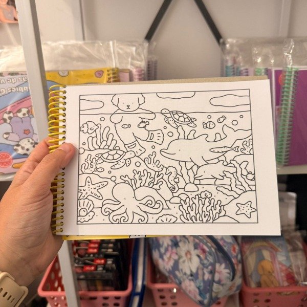 Libro para pintar Bobbies Goods dias de verano