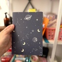 Anotador abrochado con hojas lisas - Tamaño A5 - Diseño de tapa: Galaxia