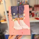 Anotador abrochado con hojas lisas - Tamaño A5 - Diseño de tapa: Zapatillas con flores