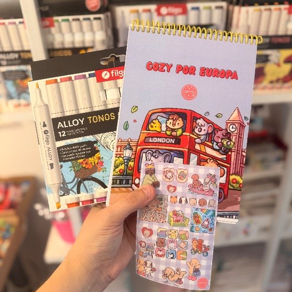 Kit libro para pintar Cozy por Europa + marcadores filgo Alloy doble punta