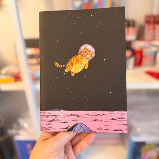 [ABR-00122_MN] Anotador abrochado con hojas rayadas - Tamaño A5 - Diseño de tapa: Gato astronauta